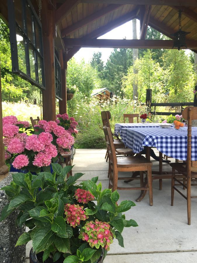Bond Ranch Retreat Hotel King Hill Bagian luar foto